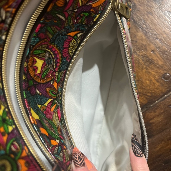 Sakroots crossbody bag with little owl. Great condition. - Picture 4 of 9